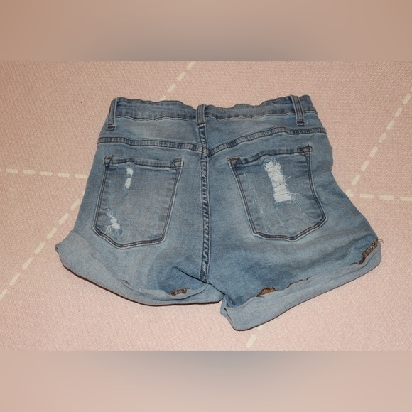 KanCan Denim Distressed Shorts Juniors Size 9 - Picture 2 of 4
